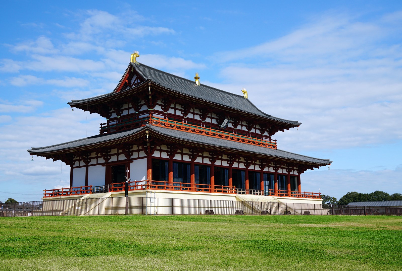 The main 'daigokuden' hall of Heijō Palace, reconstructed in 2010.