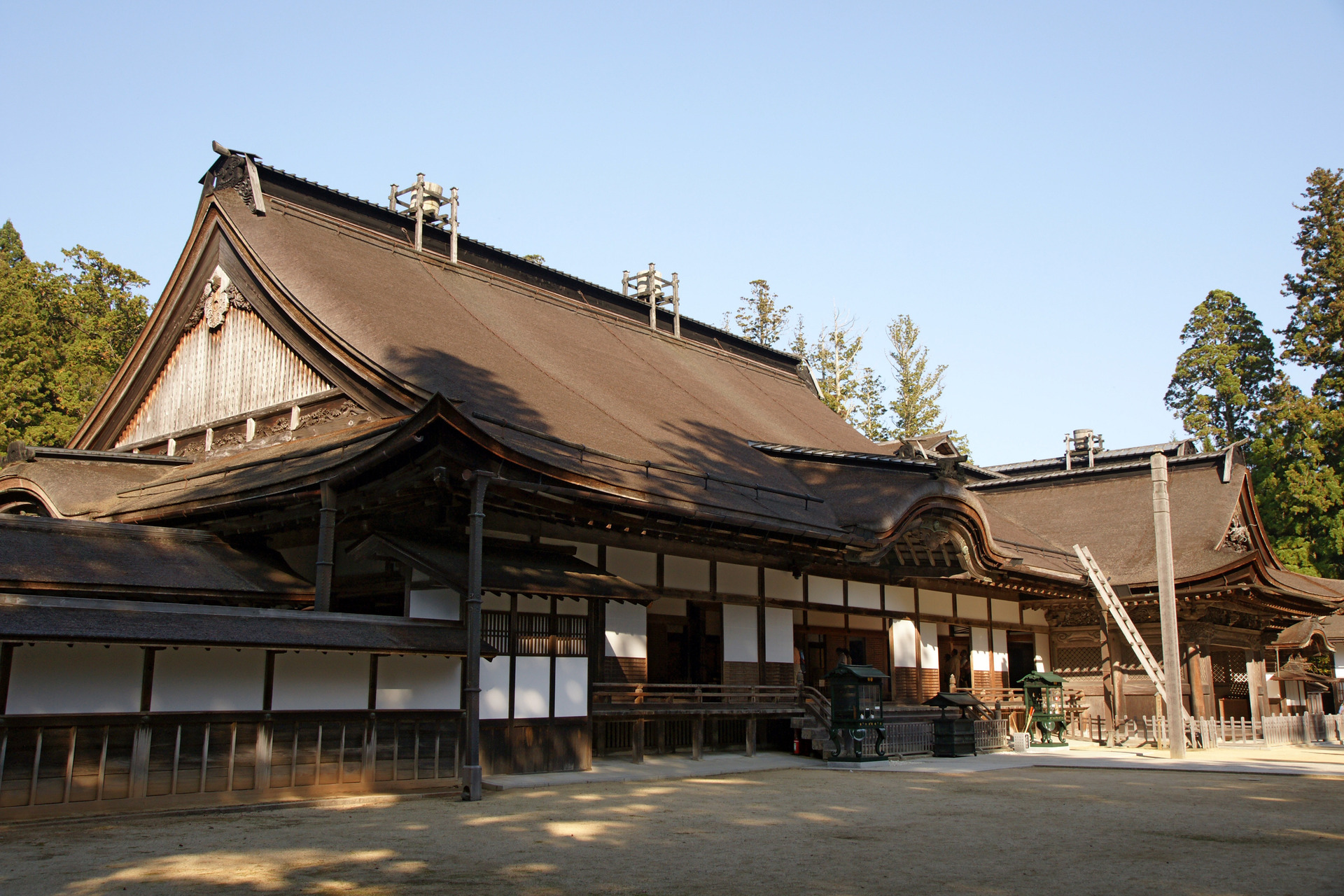 Kongōbuji - the head temple of the Shingon-shū sect of Buddhism