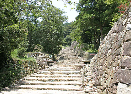 The stone staircase leading up to the ruins of Azuchi castle