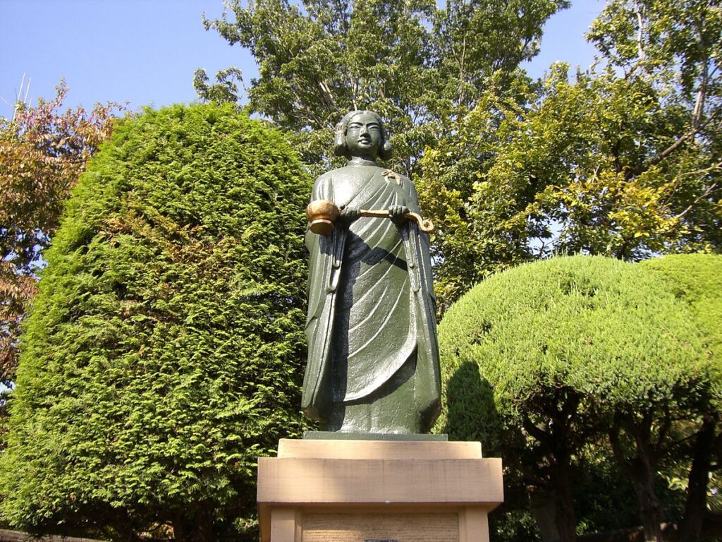 Statue of a 16-year old Shōtoku Taishi in Tōkyō